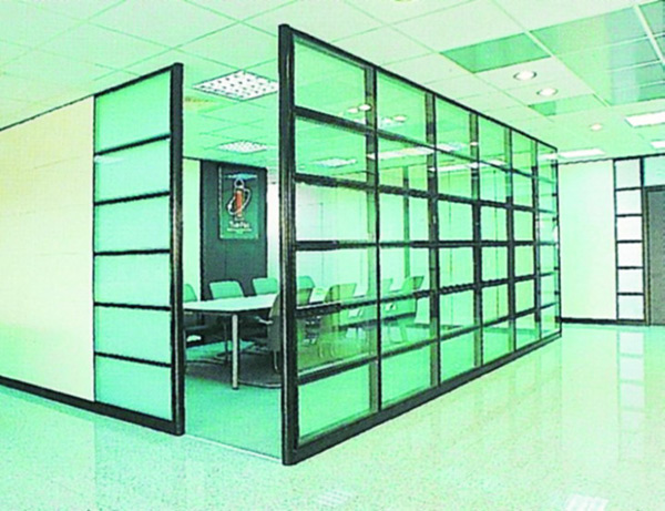 辦公高隔間